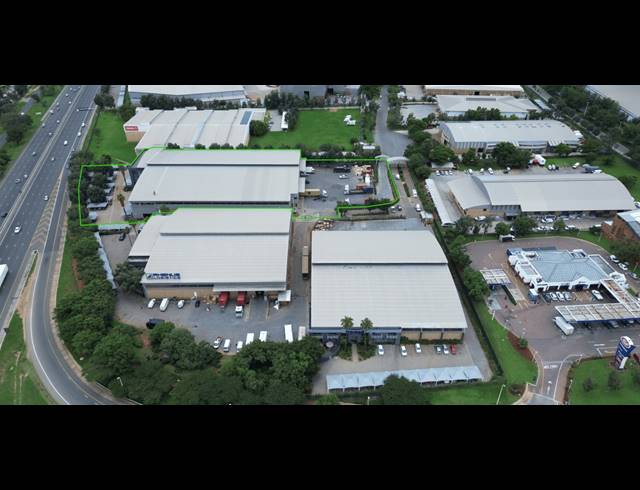 7,671M² WAREHOUSE TO LET IN LONGMEADOW